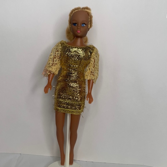 Tina Vintage Hong Kong fashion doll - Picture 2 of 7